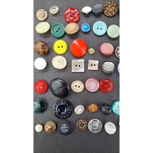 Vintage Unique Buttons Unusual Different Lot of 82 Craft Art Project Assorted - Picture 5 of 7